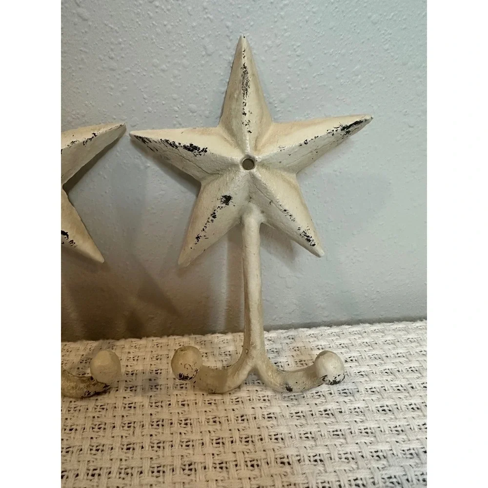 Unbranded pair cast